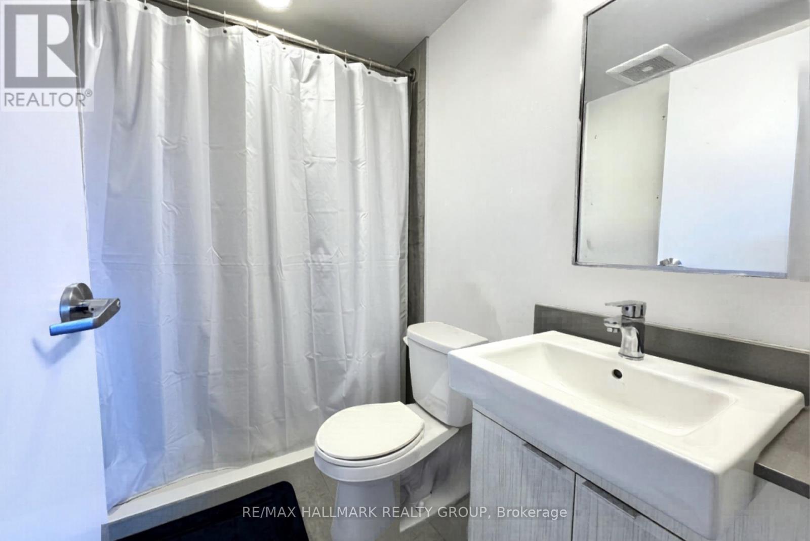 1706 - 105 Champagne Avenue S, Ottawa, Ontario  K1S 4P3 - Photo 13 - X12958968