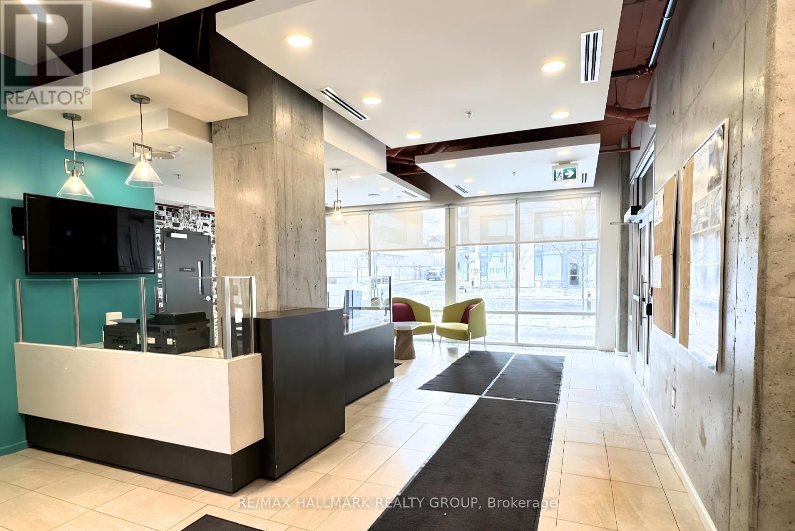 1706 - 105 Champagne Avenue S, Ottawa, Ontario  K1S 4P3 - Photo 4 - X12958968