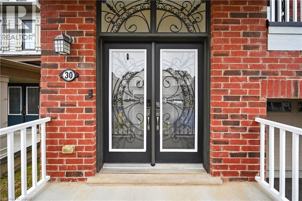 30 Patterson Drive, Caledonia, Ontario  N3W 0B8 - Photo 2 - 40816200