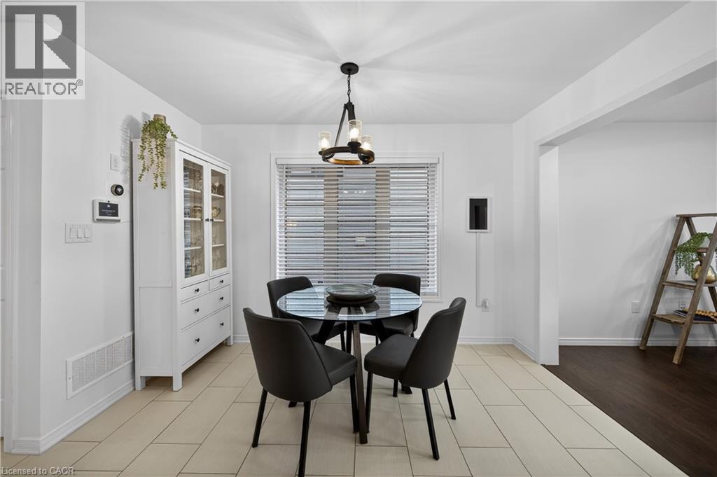 30 Patterson Drive, Caledonia, Ontario  N3W 0B8 - Photo 8 - 40816200