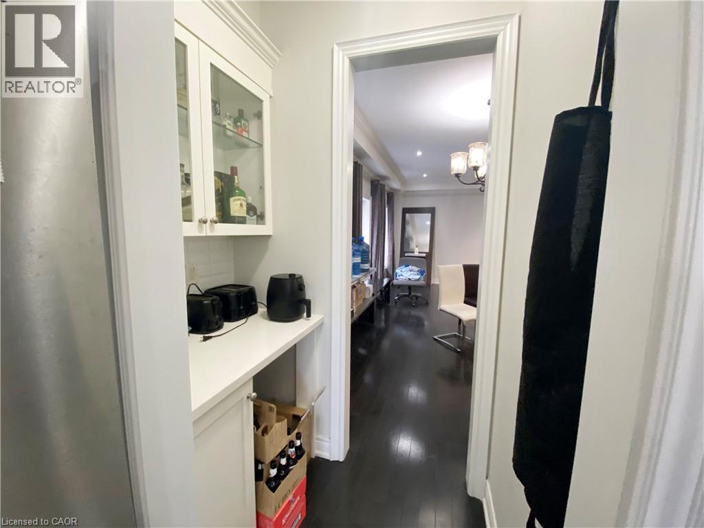 803 Robert Ferrie Drive, Kitchener, Ontario  N2R 0B8 - Photo 12 - 40807682