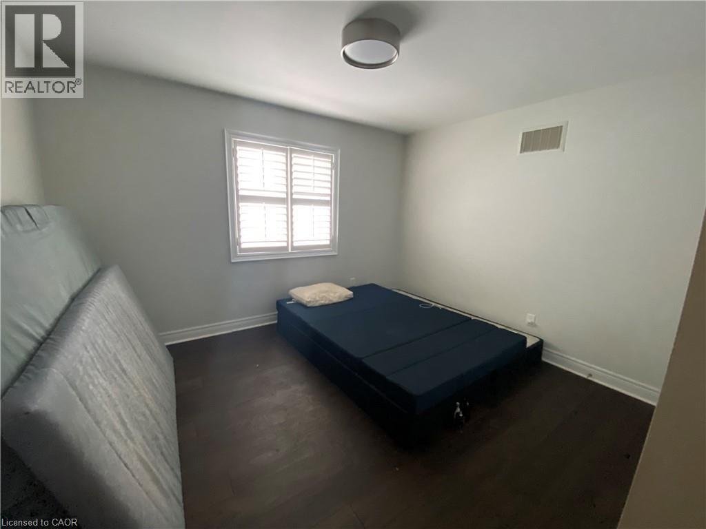 803 Robert Ferrie Drive, Kitchener, Ontario  N2R 0B8 - Photo 31 - 40807682