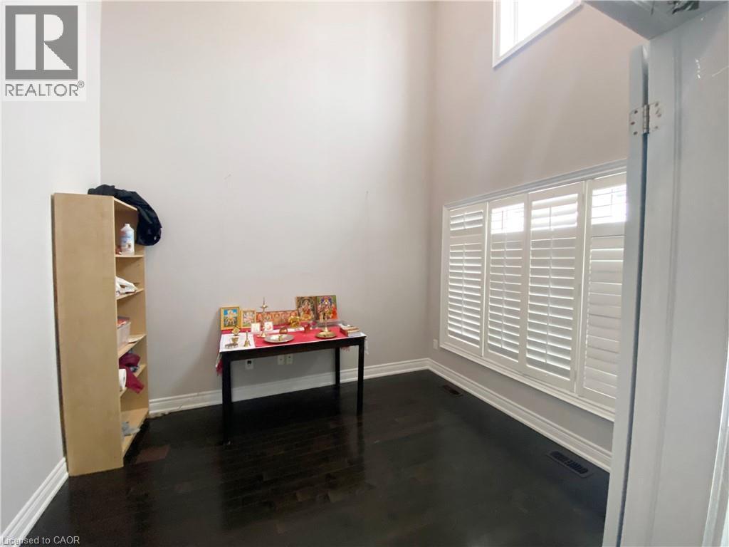 803 Robert Ferrie Drive, Kitchener, Ontario  N2R 0B8 - Photo 21 - 40807682