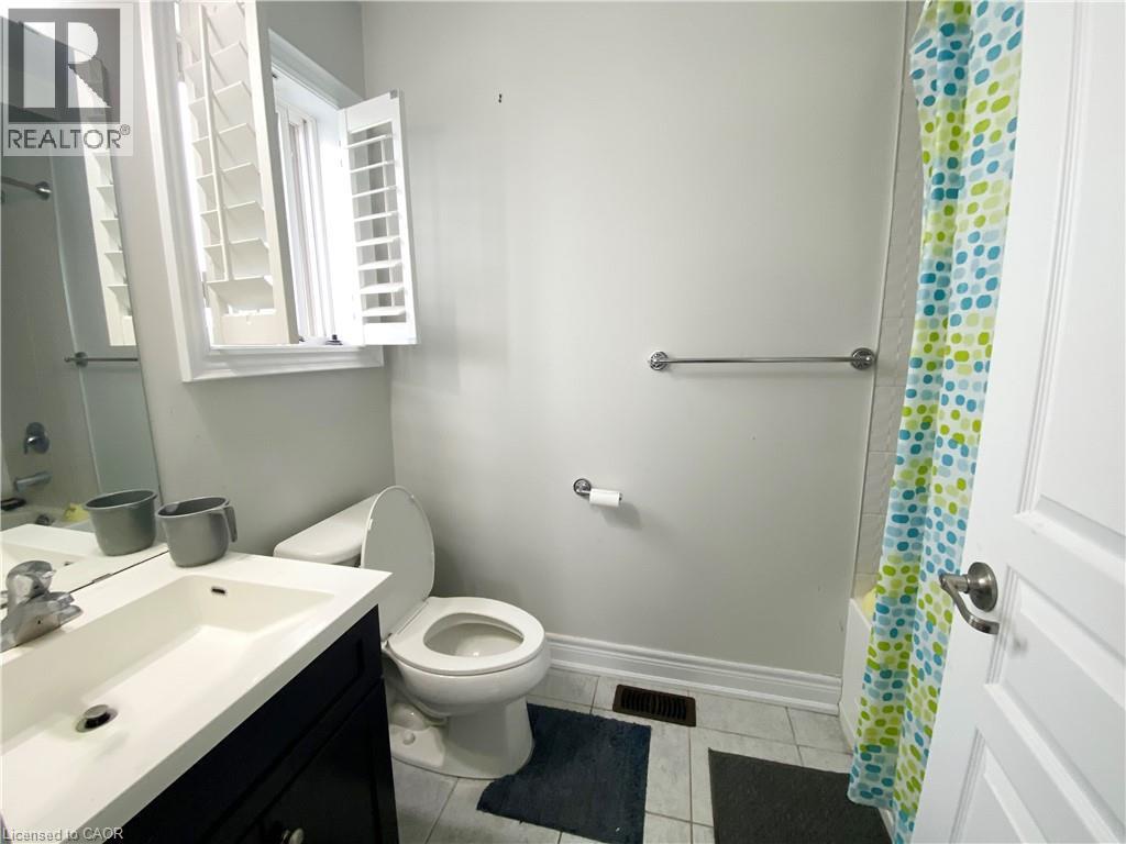 803 Robert Ferrie Drive, Kitchener, Ontario  N2R 0B8 - Photo 34 - 40807682