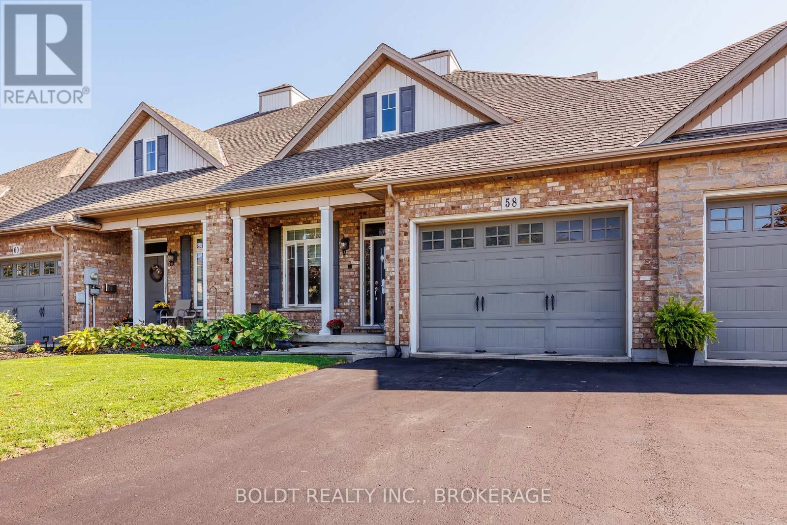 58 Videl Crescent, St. Catharines, Ontario  L2W 0A3 - Photo 2 - X12959058