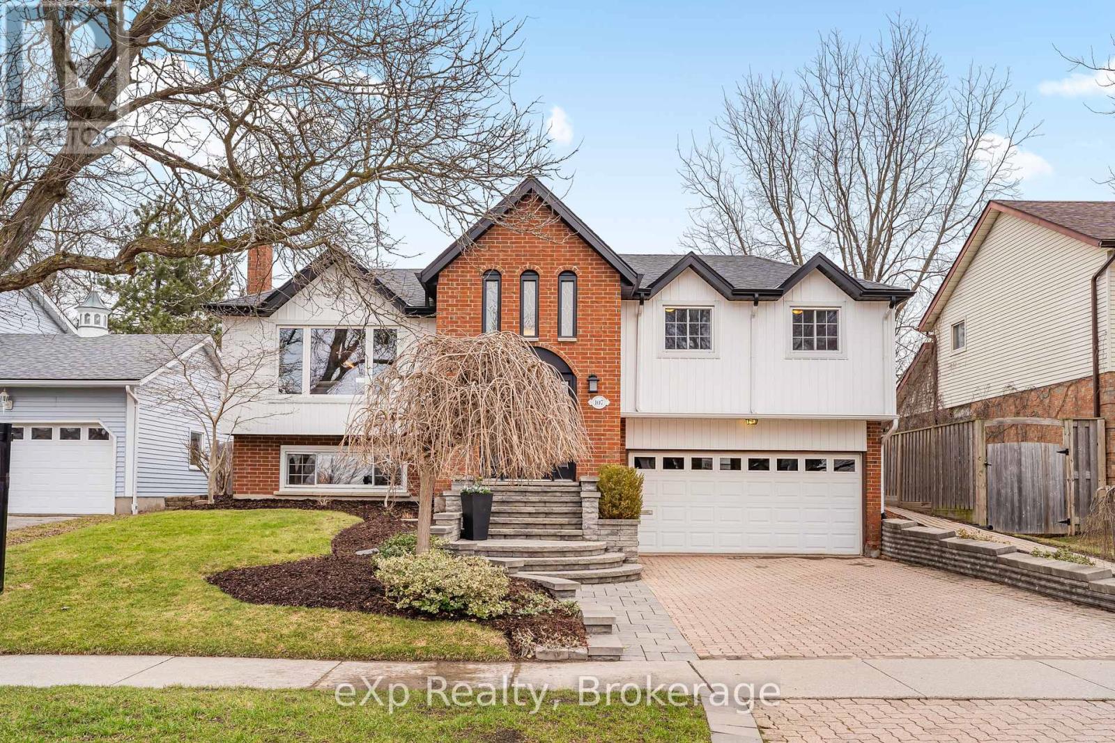 107 Woodborough Road, Guelph, Ontario  N1G 3L7 - Photo 2 - X12959072