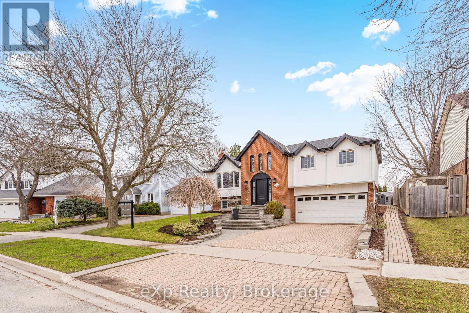 107 Woodborough Road, Guelph, Ontario  N1G 3L7 - Photo 3 - X12959072