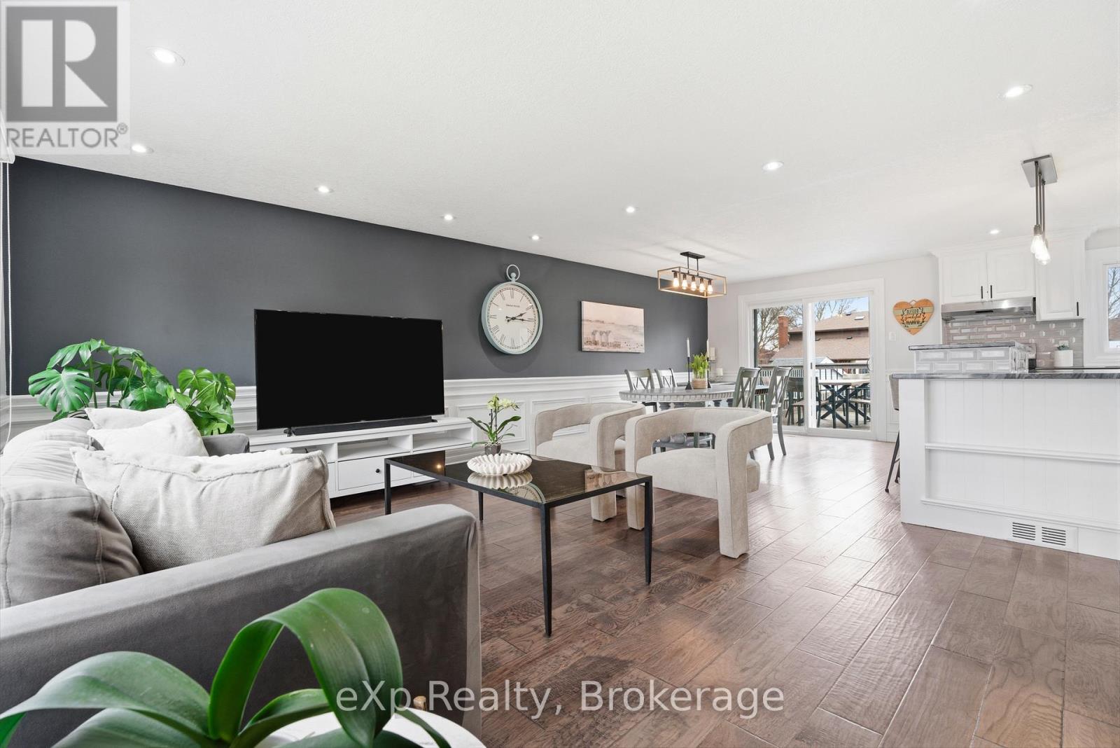 107 Woodborough Road, Guelph, Ontario  N1G 3L7 - Photo 8 - X12959072