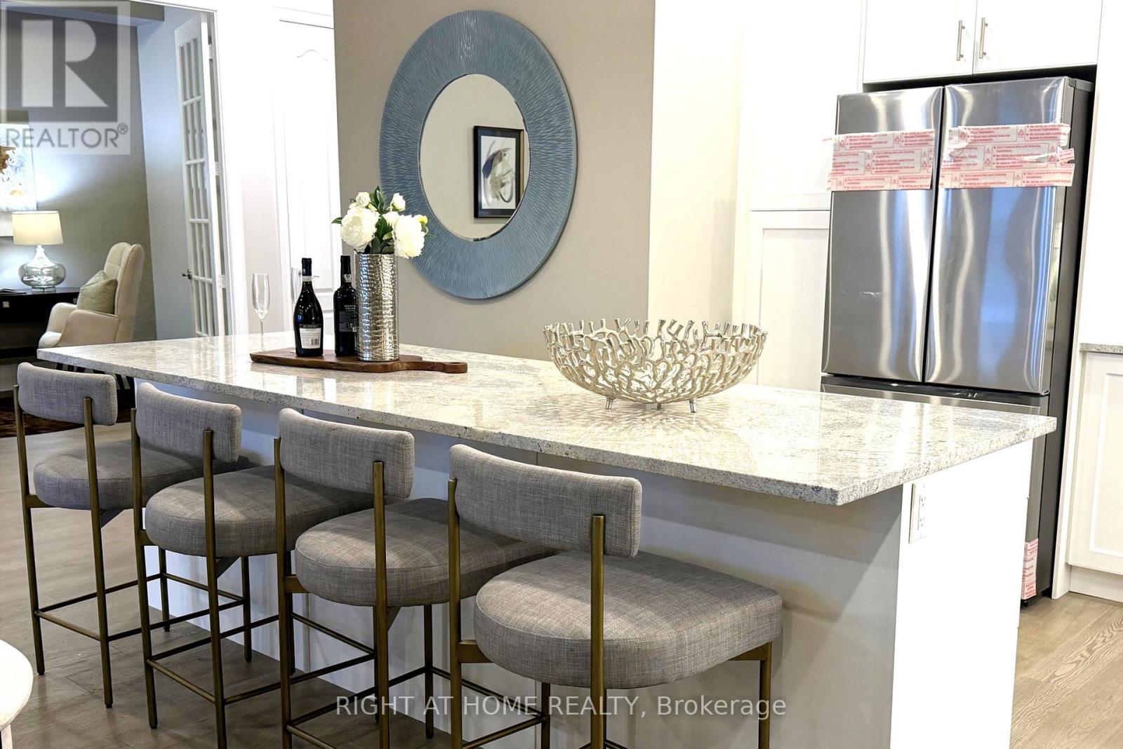 705 - 90 Orchard Point Road, Orillia, Ontario L3V 8K4 - Photo 6 - S12959032