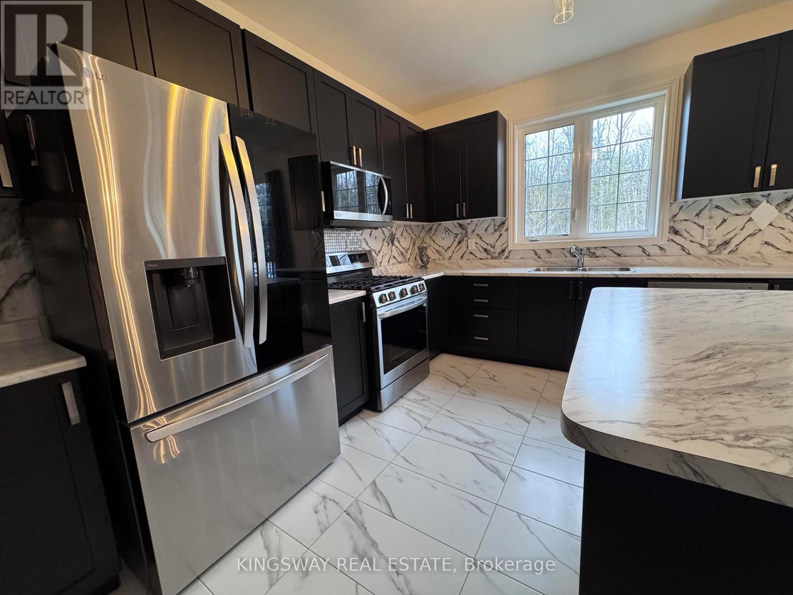 30 Moreau Way, Springwater, Ontario  L9X 0S6 - Photo 12 - S12959034