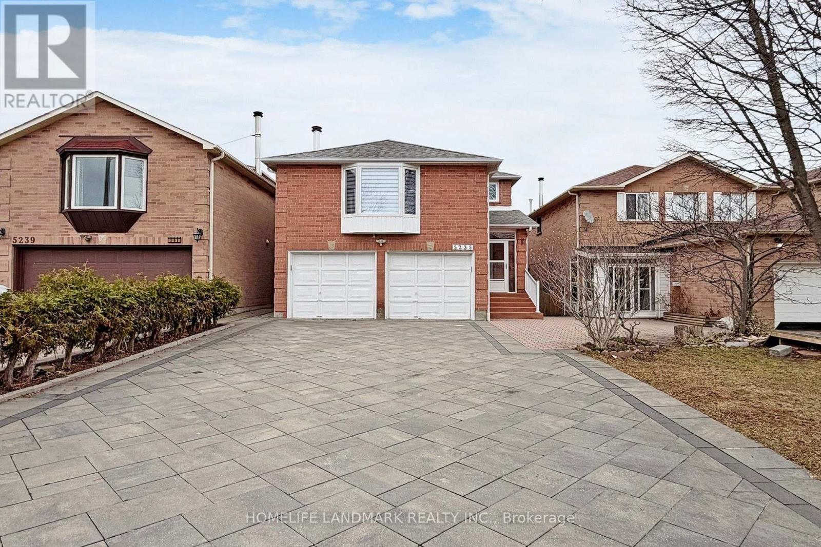 5235 Astwell Avenue, Mississauga, Ontario  L5R 3H8 - Photo 2 - W12959040