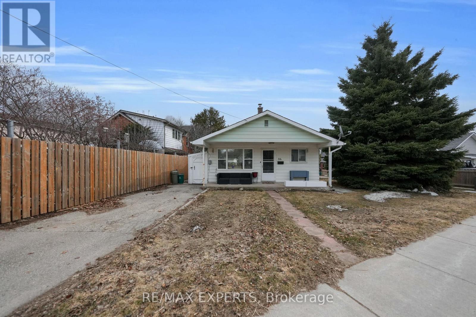 38 Wellington Street, Orangeville, Ontario  L9W 2L5 - Photo 17 - W12959046