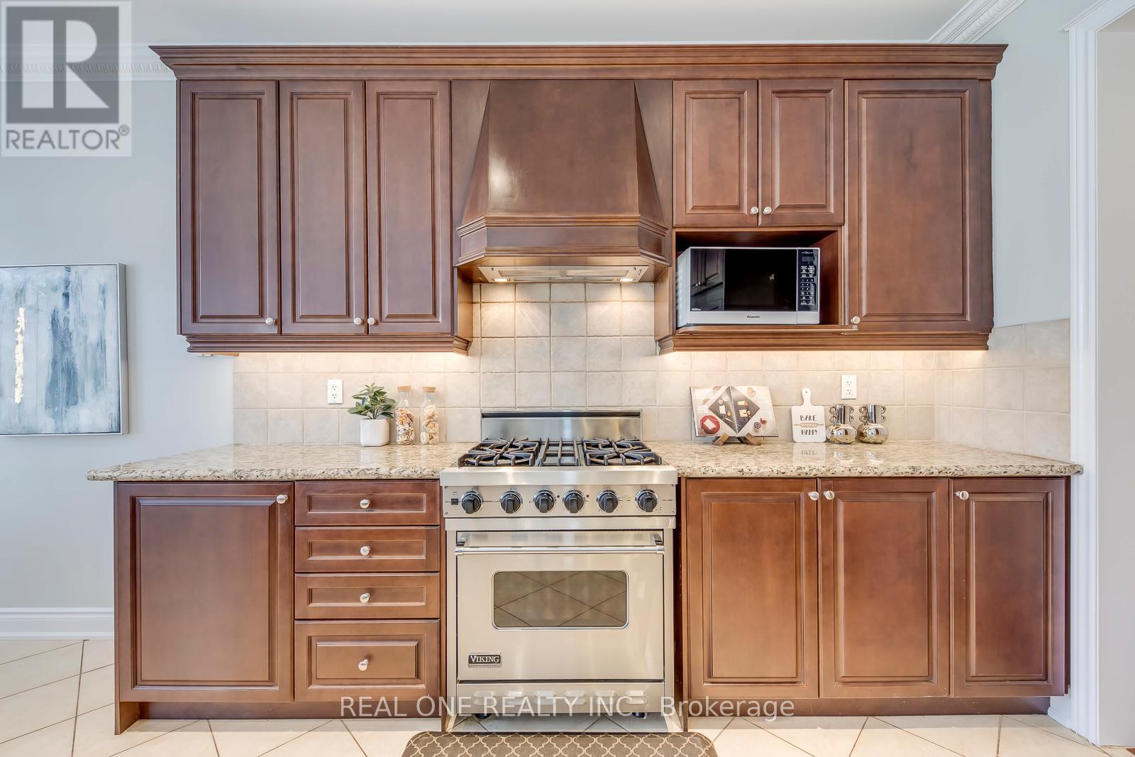 96 Spring Azure Crescent, Oakville, Ontario  L6L 6V8 - Photo 14 - W12959078