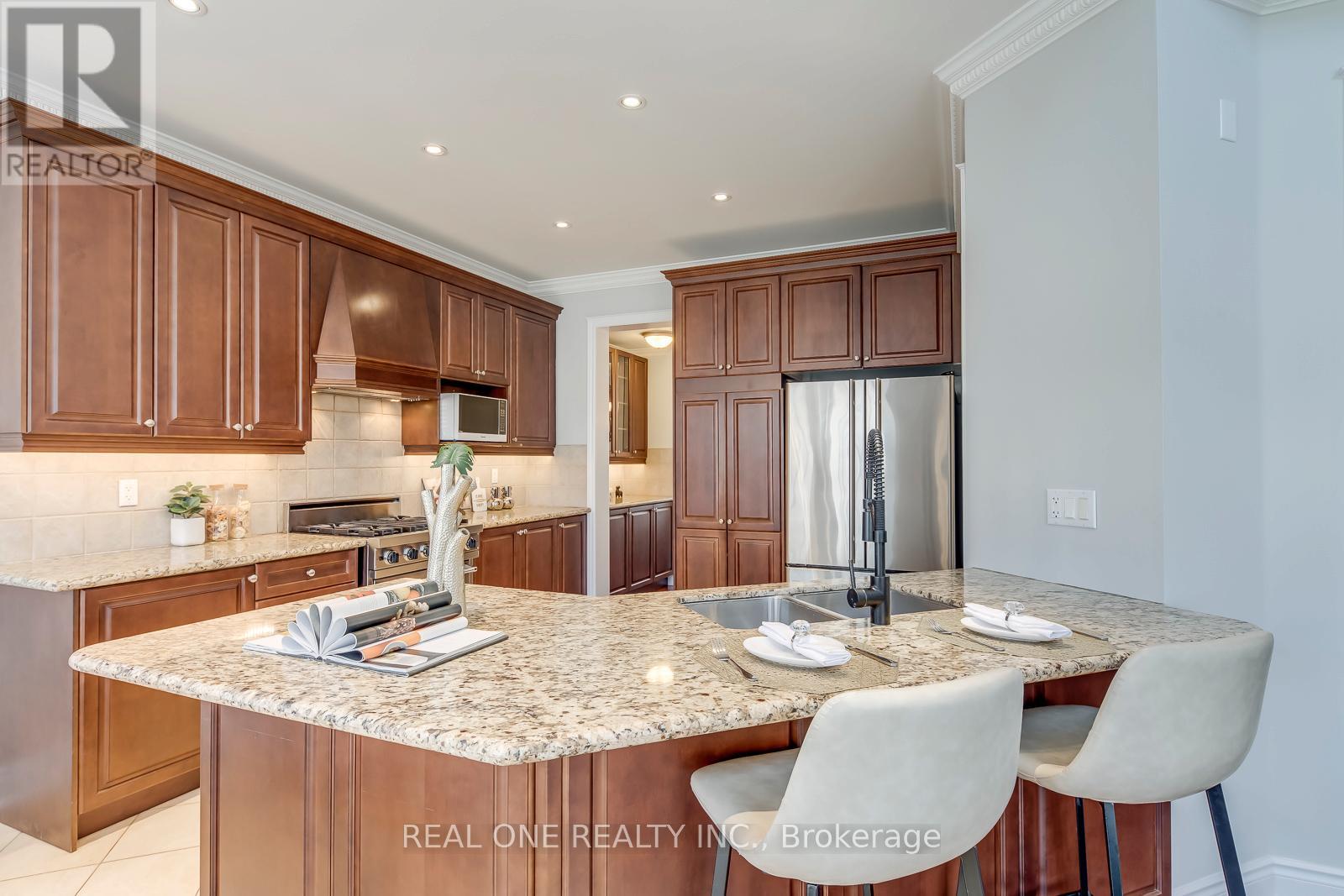 96 Spring Azure Crescent, Oakville, Ontario  L6L 6V8 - Photo 16 - W12959078