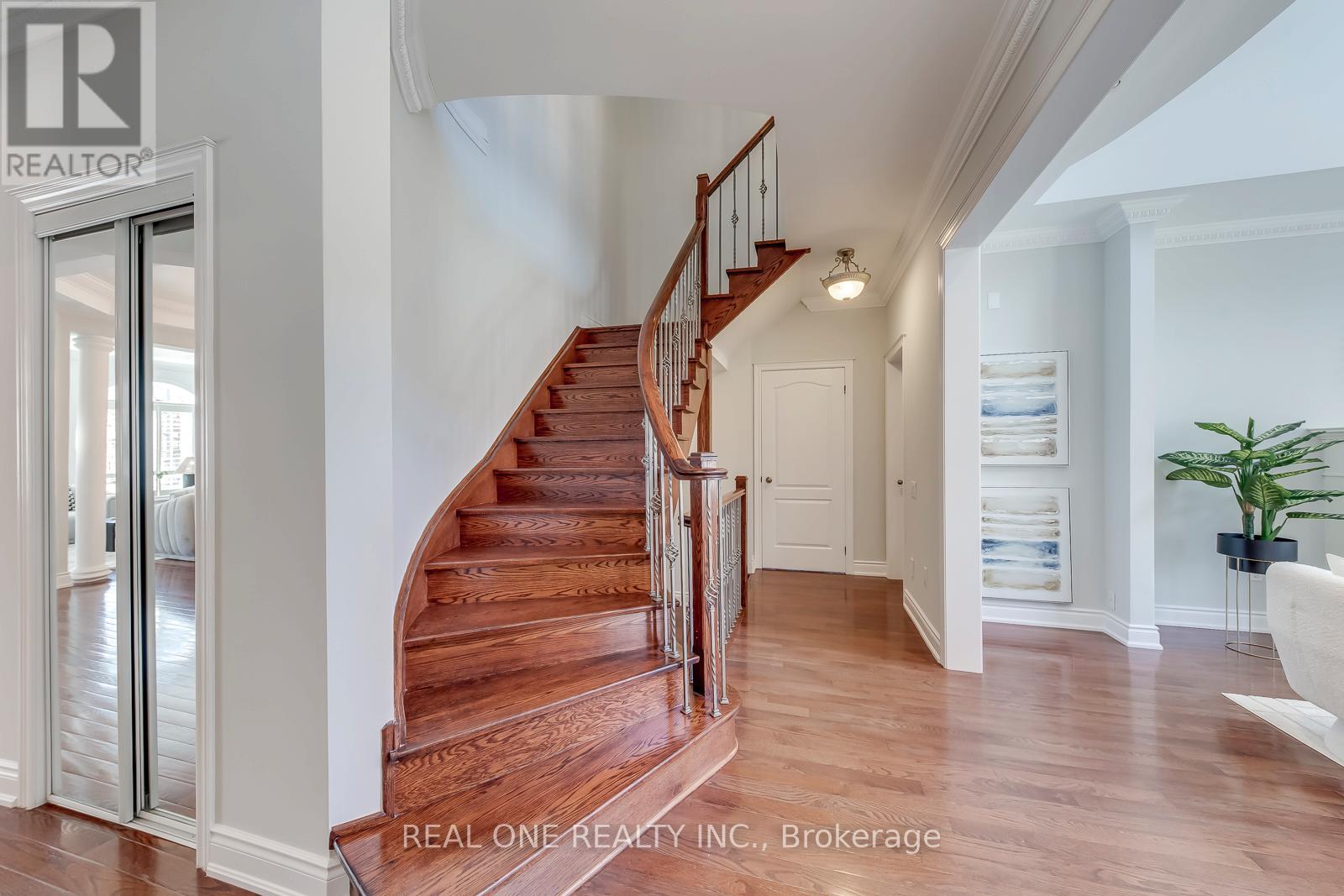 96 Spring Azure Crescent, Oakville, Ontario  L6L 6V8 - Photo 26 - W12959078