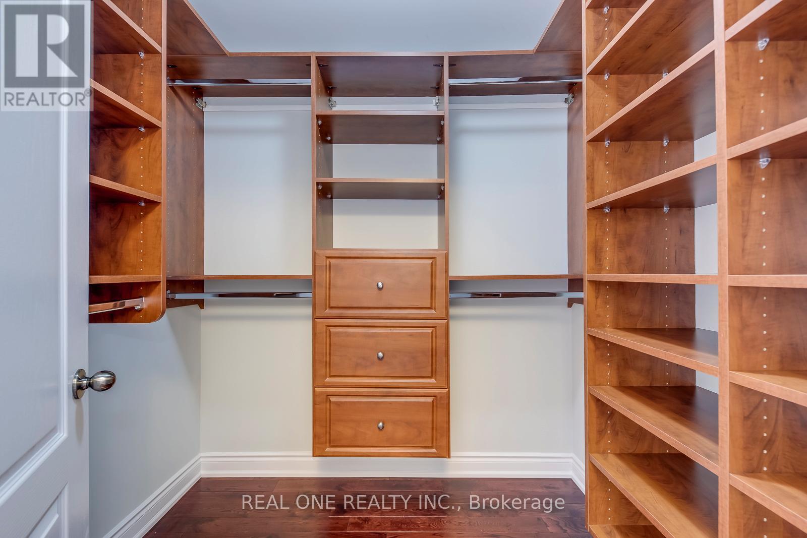 96 Spring Azure Crescent, Oakville, Ontario  L6L 6V8 - Photo 31 - W12959078