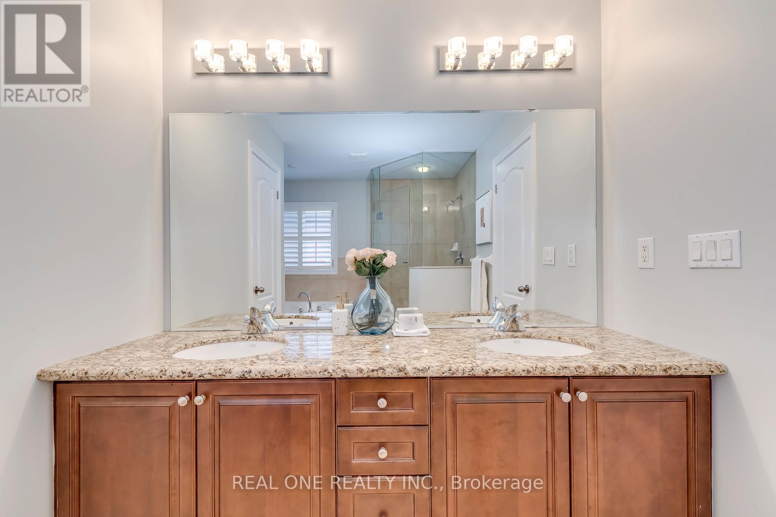 96 Spring Azure Crescent, Oakville, Ontario  L6L 6V8 - Photo 34 - W12959078