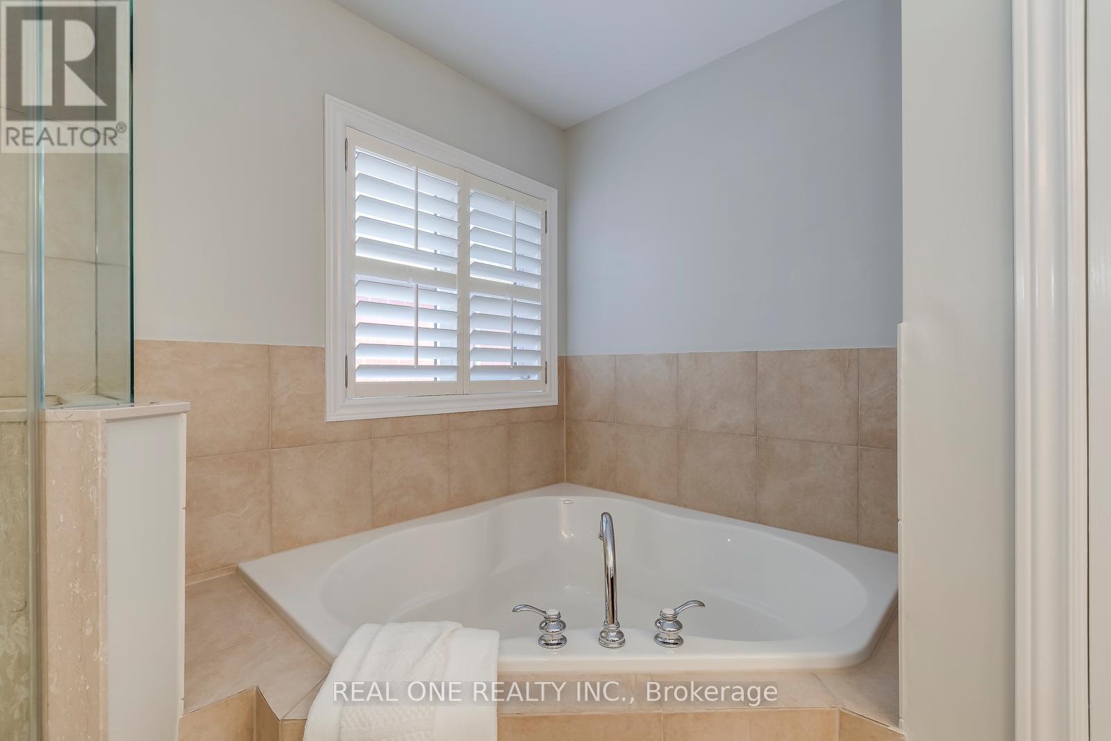 96 Spring Azure Crescent, Oakville, Ontario  L6L 6V8 - Photo 35 - W12959078