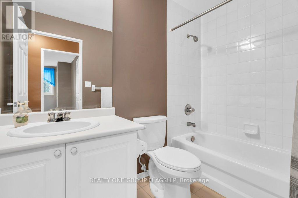 202 - 245 Queen Street W, Centre Wellington, Ontario  N1M 3R6 - Photo 11 - X12959066