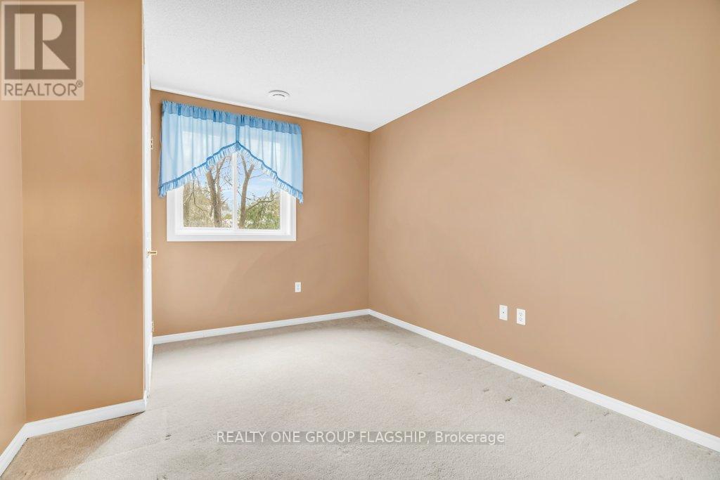 202 - 245 Queen Street W, Centre Wellington, Ontario  N1M 3R6 - Photo 13 - X12959066