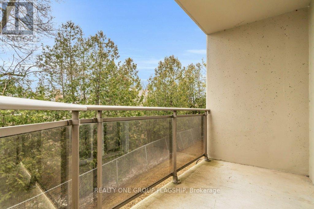 202 - 245 Queen Street W, Centre Wellington, Ontario  N1M 3R6 - Photo 2 - X12959066