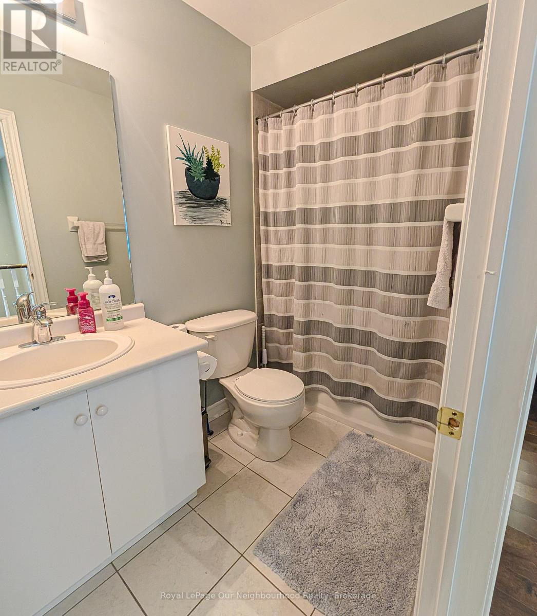 34 Patullo Avenue, Richmond Hill, Ontario  L4S 2S9 - Photo 10 - N12959100