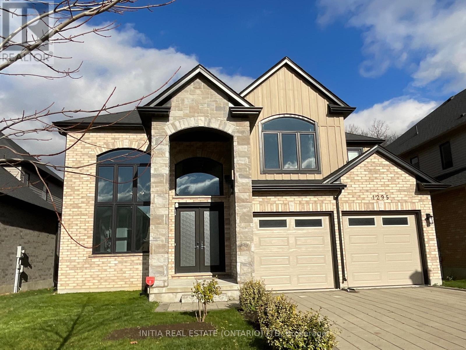 1295 DYER CRESCENT, London North, Ontario