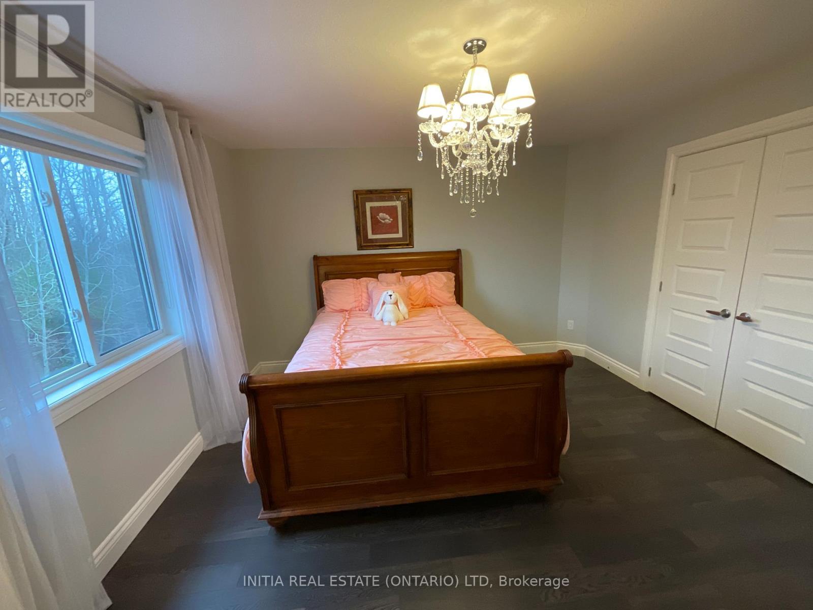 1295 Dyer Crescent, London North, Ontario  N6G 0S7 - Photo 15 - X12959086