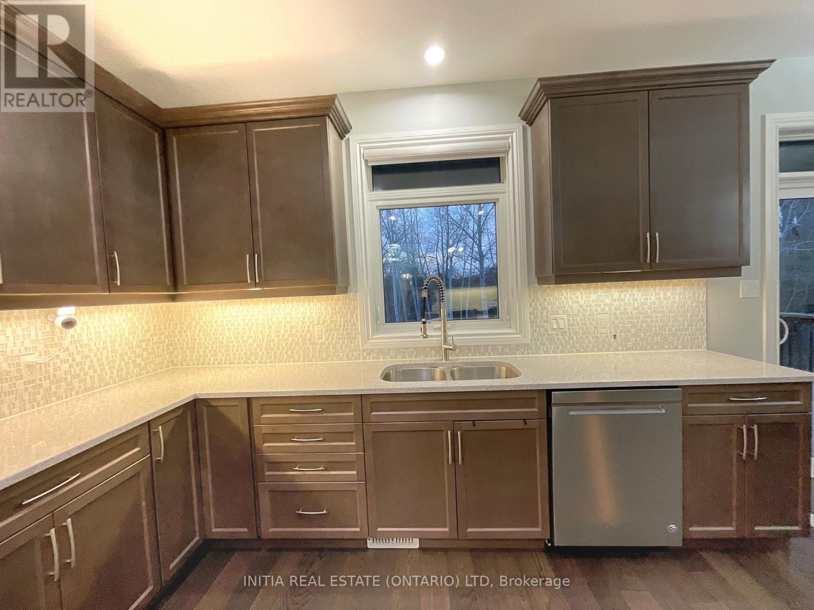 1295 Dyer Crescent, London North, Ontario  N6G 0S7 - Photo 22 - X12959086