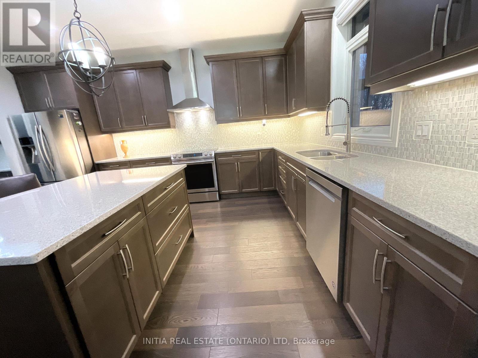 1295 Dyer Crescent, London North, Ontario  N6G 0S7 - Photo 5 - X12959086