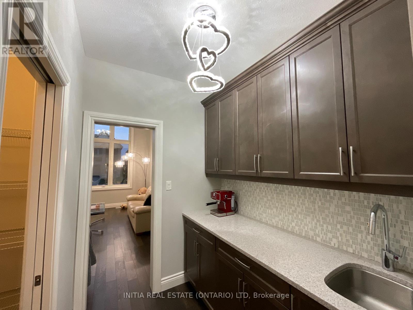 1295 Dyer Crescent, London North, Ontario  N6G 0S7 - Photo 6 - X12959086