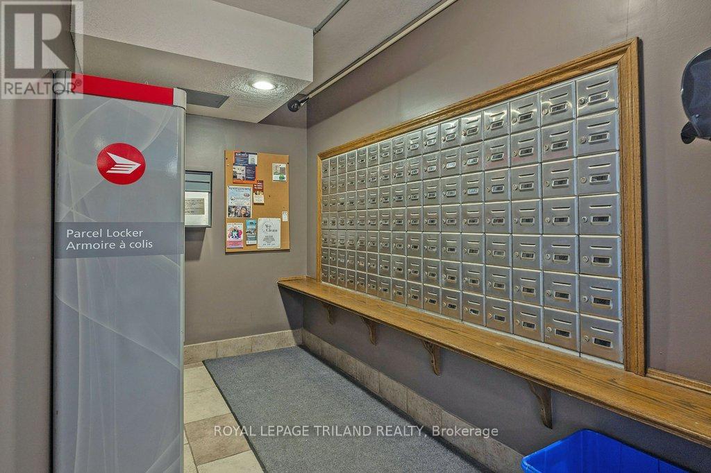 1105 - 155 Kent Street, London East, Ontario  N6A 5N7 - Photo 9 - X12959122