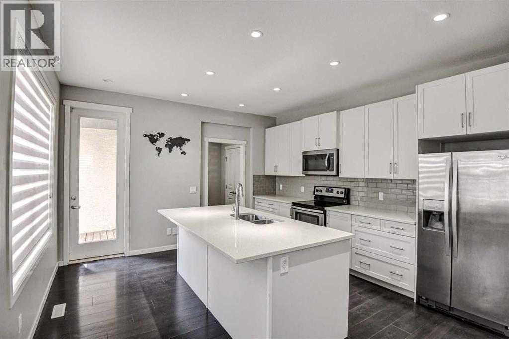 195 Masters Avenue SE, Calgary, Alberta  T3M 2B7 - Photo 11 - A2299129