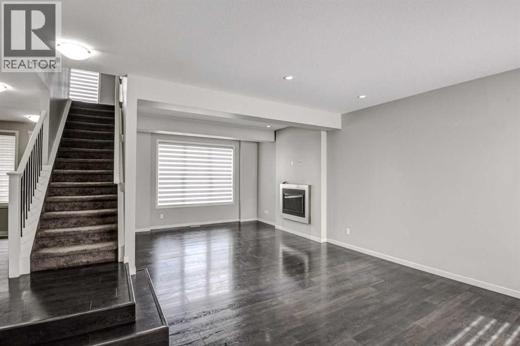 195 Masters Avenue SE, Calgary, Alberta  T3M 2B7 - Photo 5 - A2299129