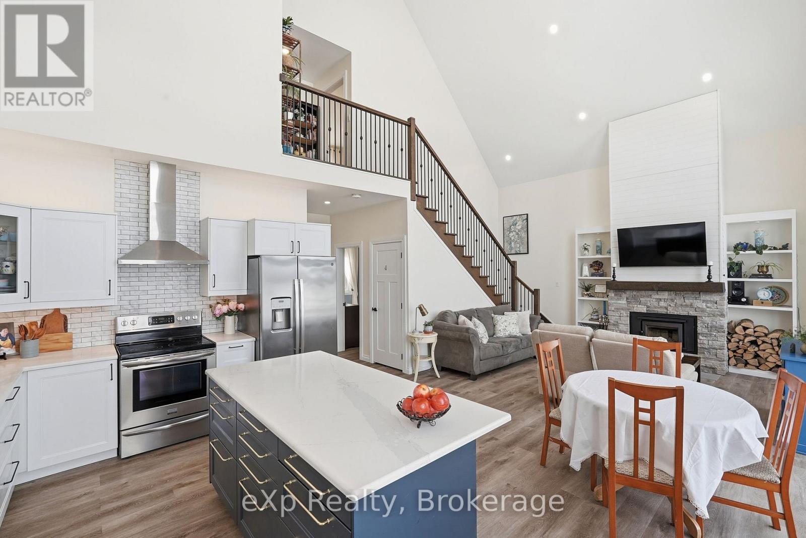 2941 Bruce Road 13 Road, South Bruce Peninsula, Ontario N0H 2T0 - Photo 28 - X12959082