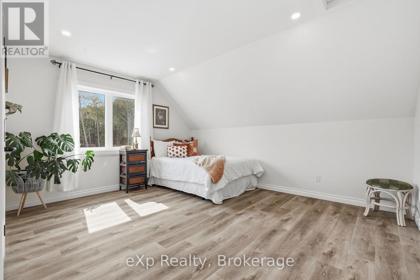 2941 Bruce Road 13 Road, South Bruce Peninsula, Ontario N0H 2T0 - Photo 35 - X12959082