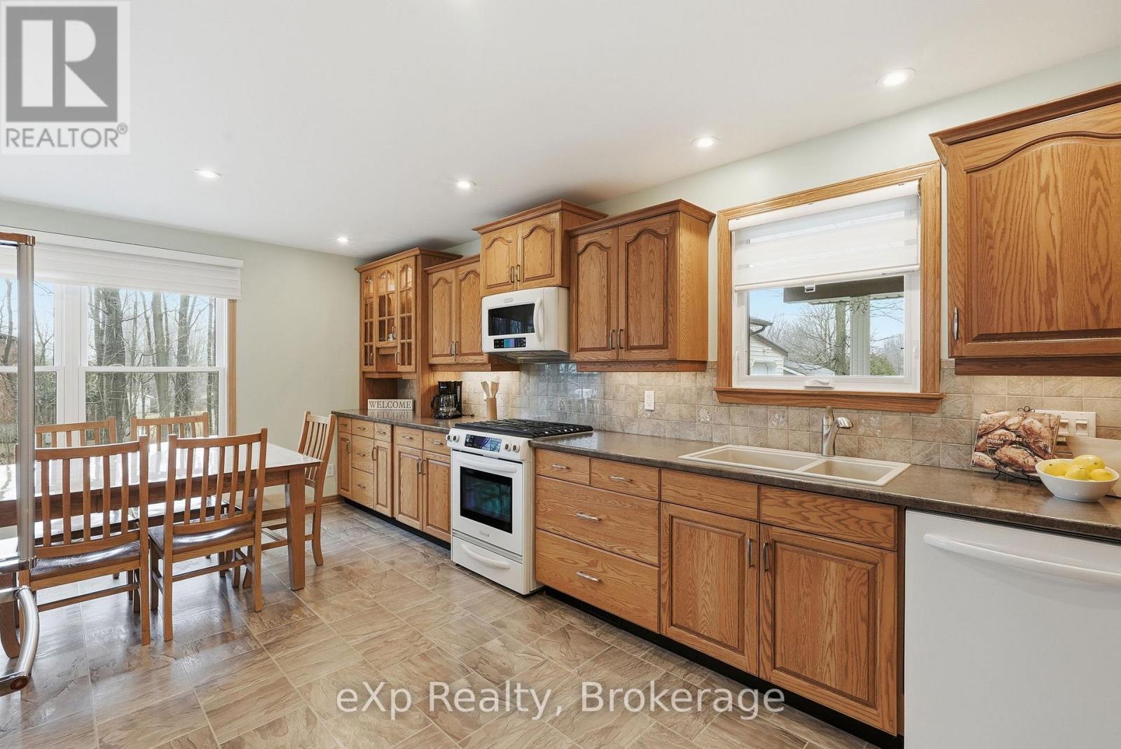 75 Lakeland Drive, South Bruce Peninsula, Ontario  N0H 2G0 - Photo 21 - X12959112