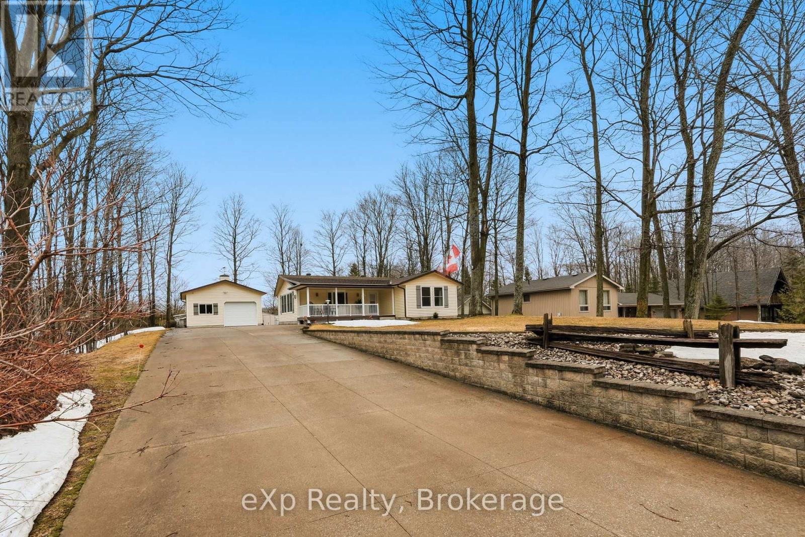 75 Lakeland Drive, South Bruce Peninsula, Ontario  N0H 2G0 - Photo 6 - X12959112