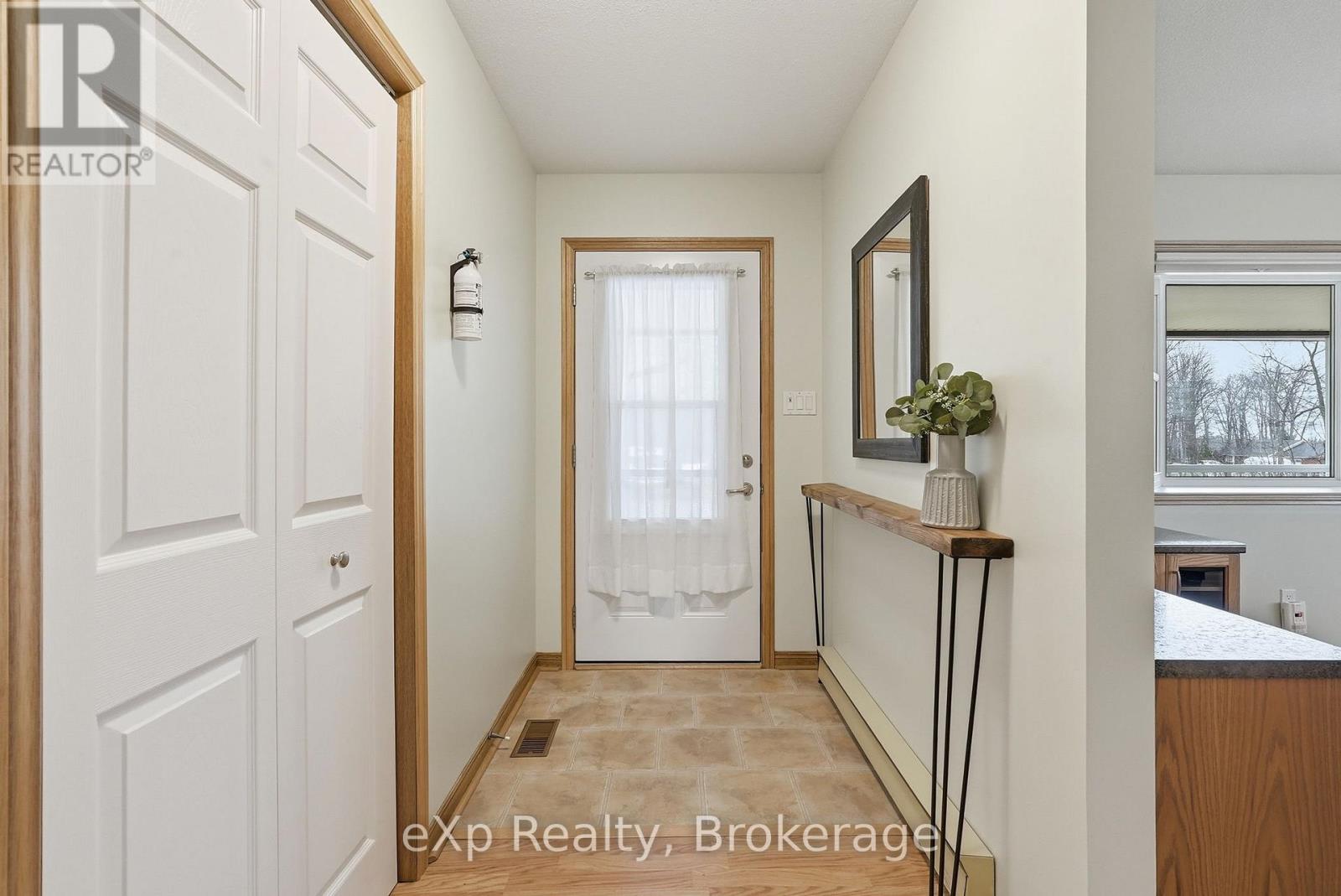 75 Lakeland Drive, South Bruce Peninsula, Ontario  N0H 2G0 - Photo 9 - X12959112