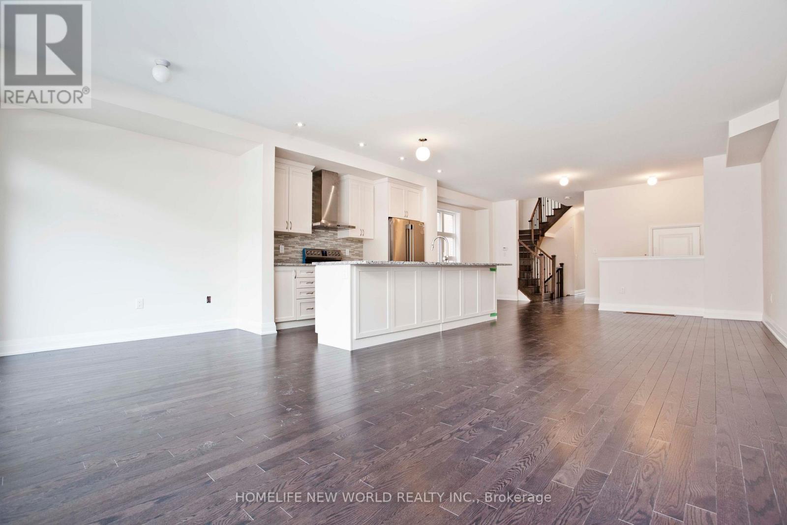 99 CAUSLAND LANE, Richmond Hill, Ontario