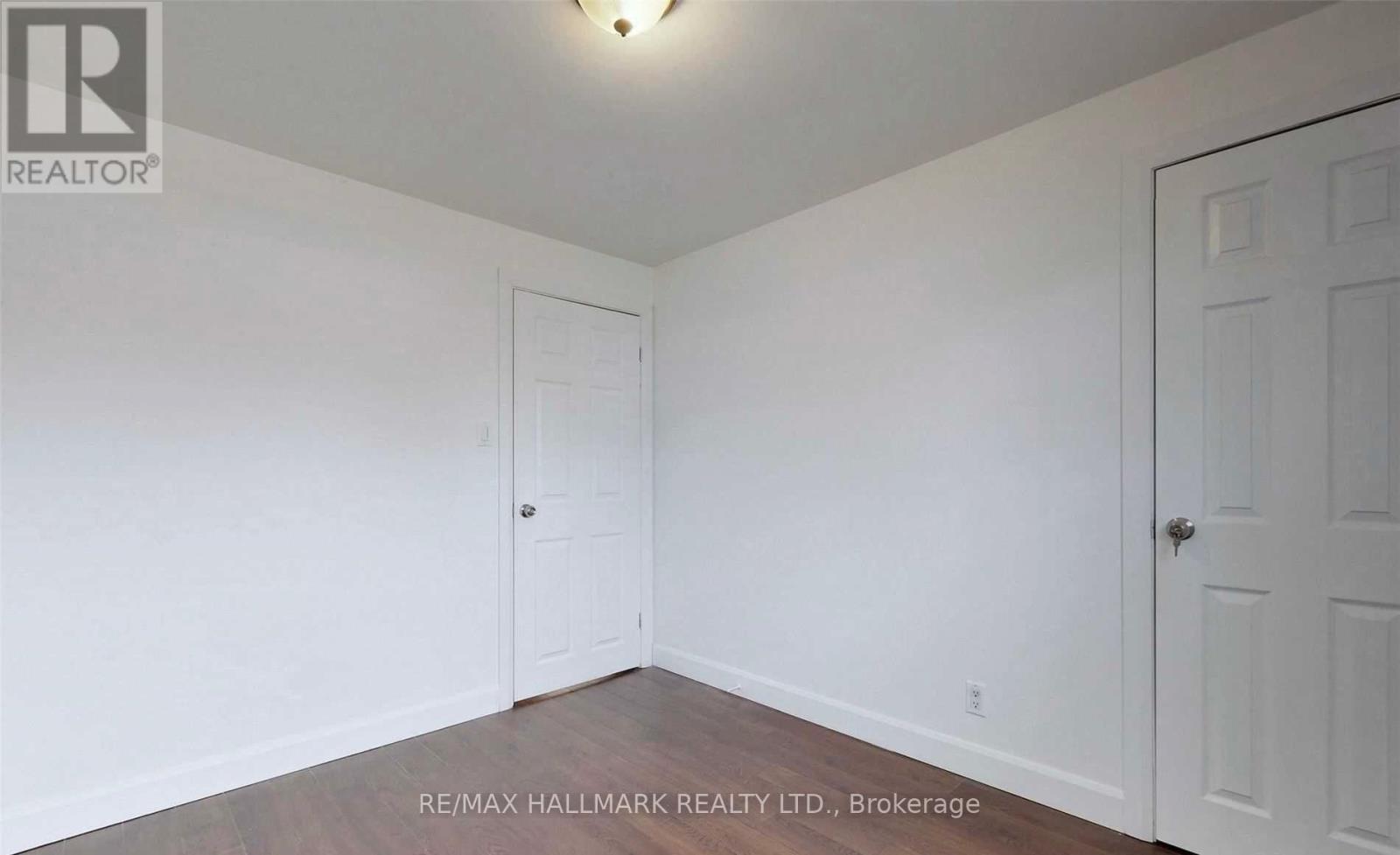 19 Richardson Drive, Aurora, Ontario  L4G 1Z2 - Photo 10 - N12959116