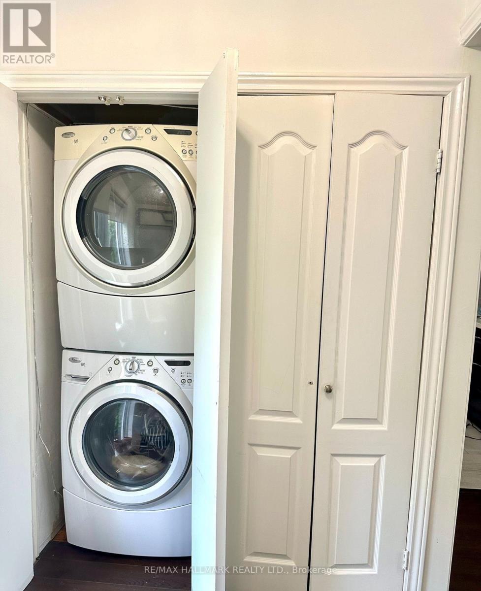 19 Richardson Drive, Aurora, Ontario  L4G 1Z2 - Photo 11 - N12959116