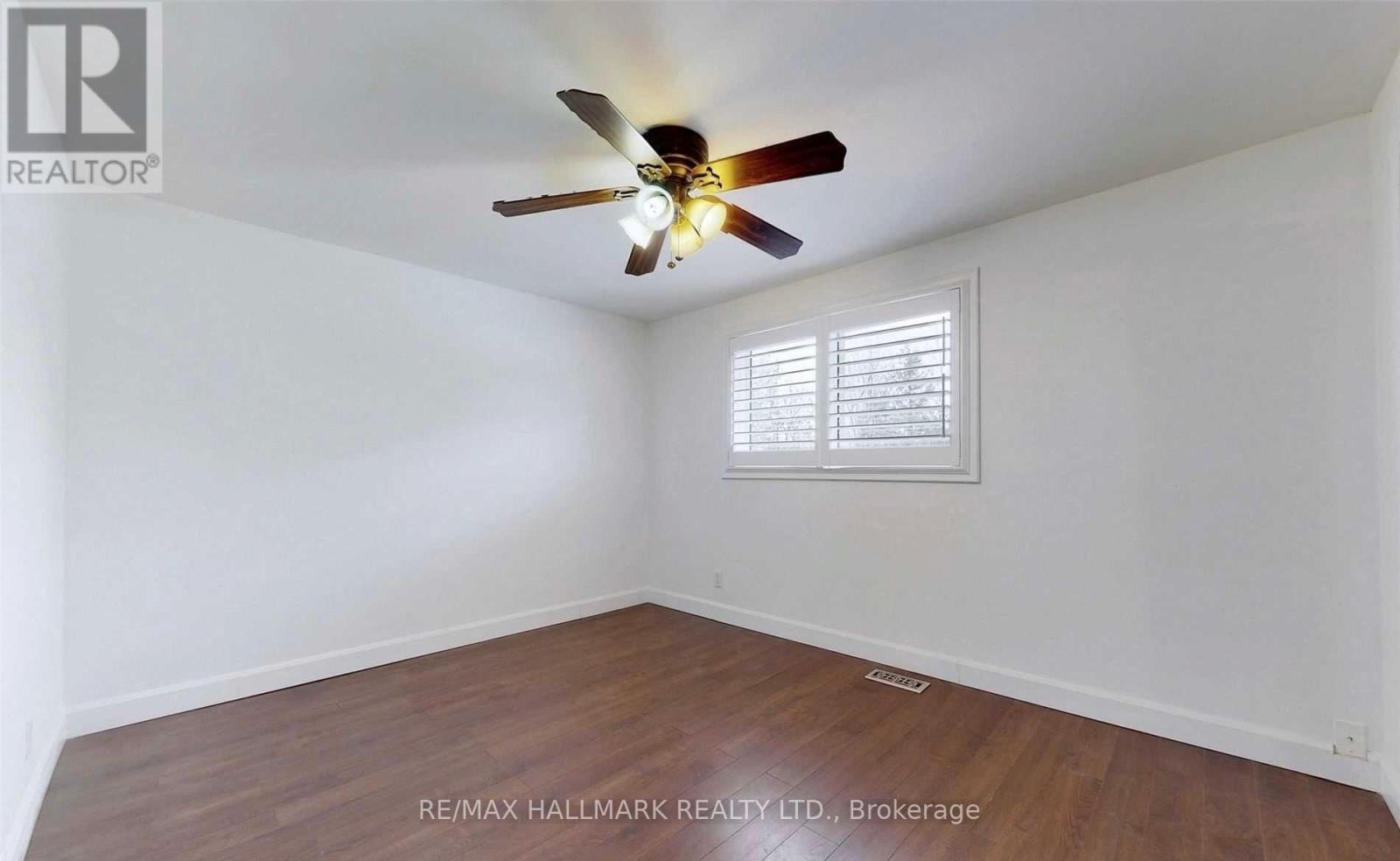 19 Richardson Drive, Aurora, Ontario  L4G 1Z2 - Photo 9 - N12959116