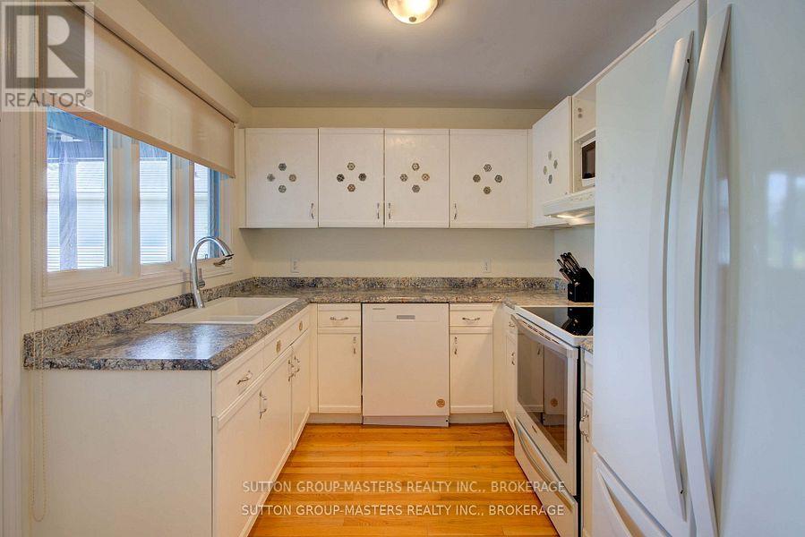 3 Abbey Dawn Drive, Loyalist, Ontario  K0H 1G0 - Photo 10 - X12856372