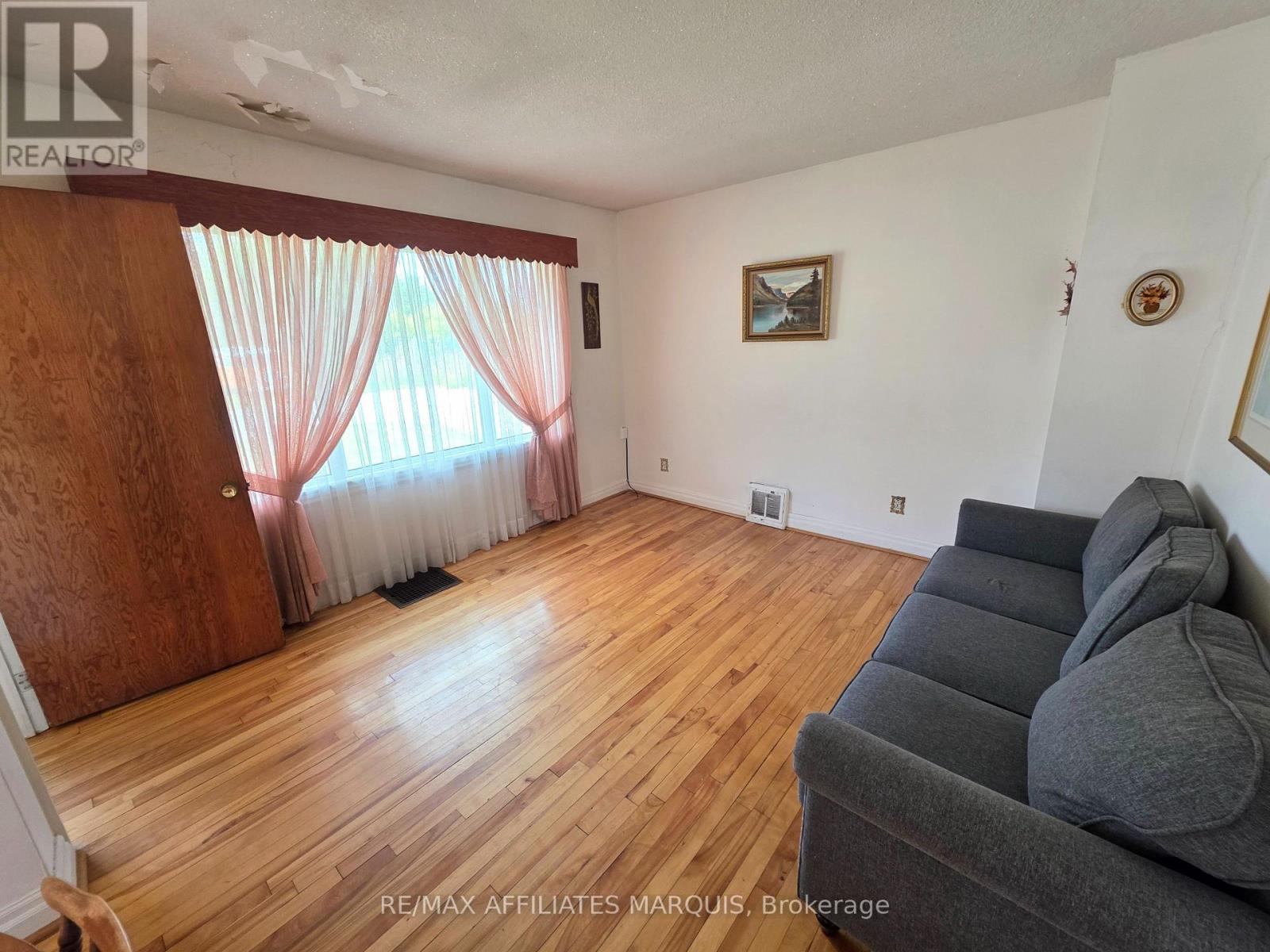 41 Elgin Street W, Smiths Falls, Ontario  K7A 3C5 - Photo 8 - X12957994