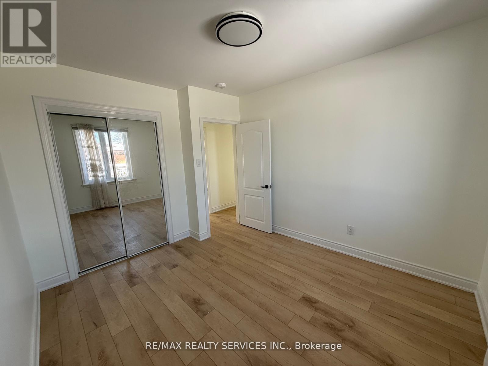 Main - 234 Morden Road, Oakville, Ontario  L6K 2S3 - Photo 10 - W12959106