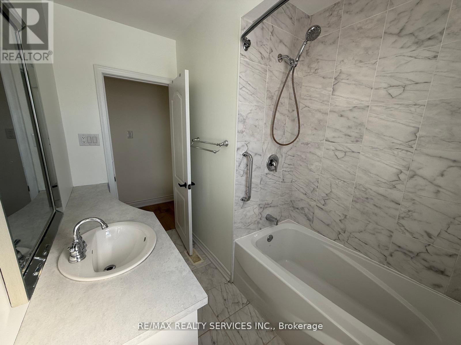 Main - 234 Morden Road, Oakville, Ontario  L6K 2S3 - Photo 14 - W12959106