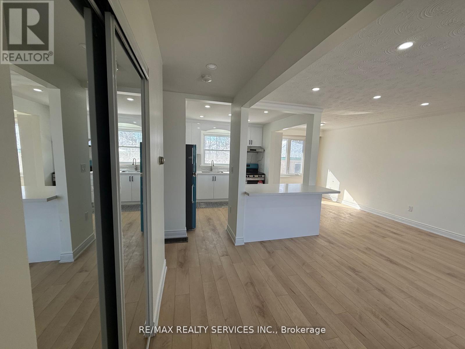 Main - 234 Morden Road, Oakville, Ontario  L6K 2S3 - Photo 3 - W12959106