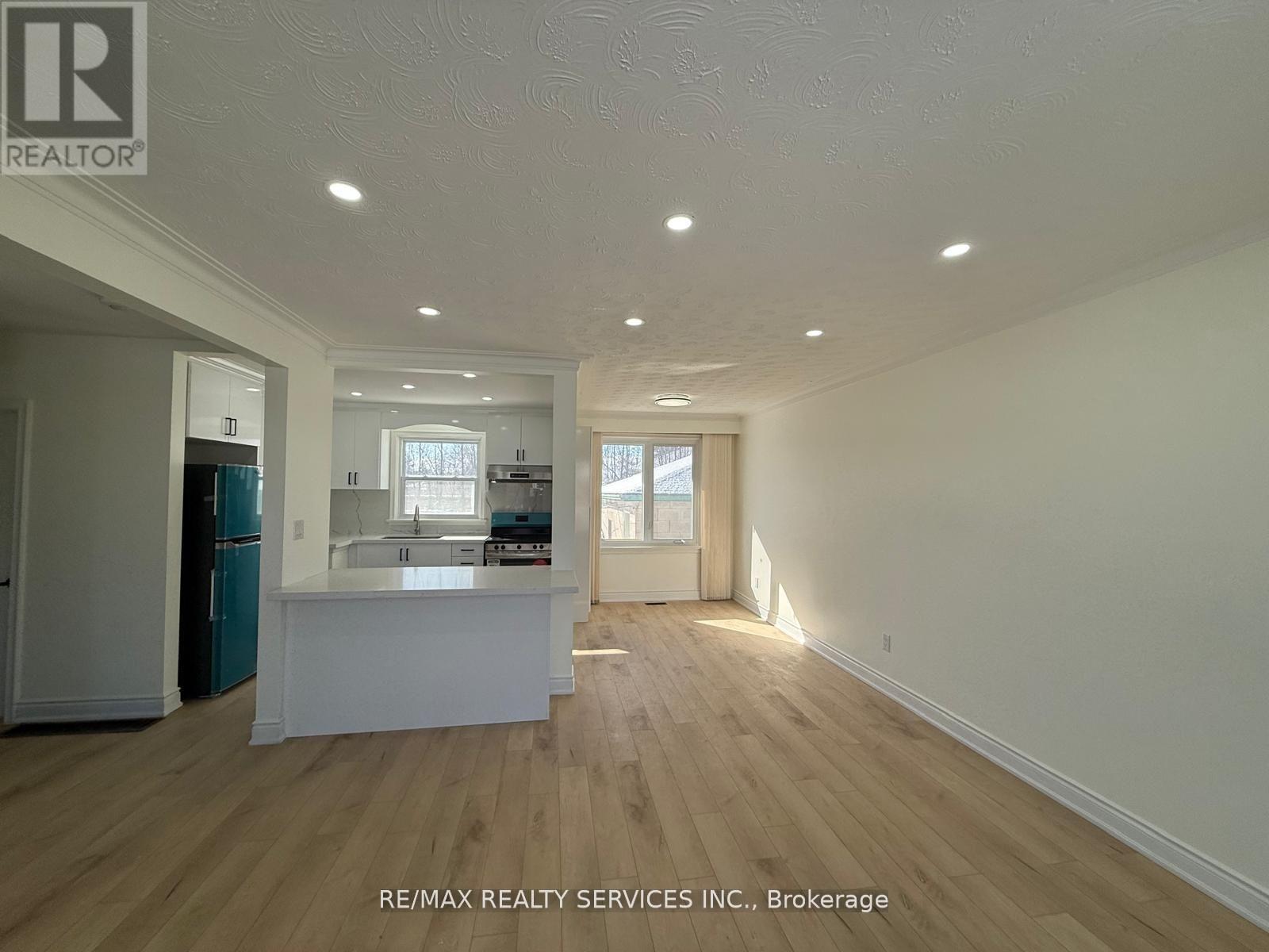 Main - 234 Morden Road, Oakville, Ontario  L6K 2S3 - Photo 4 - W12959106