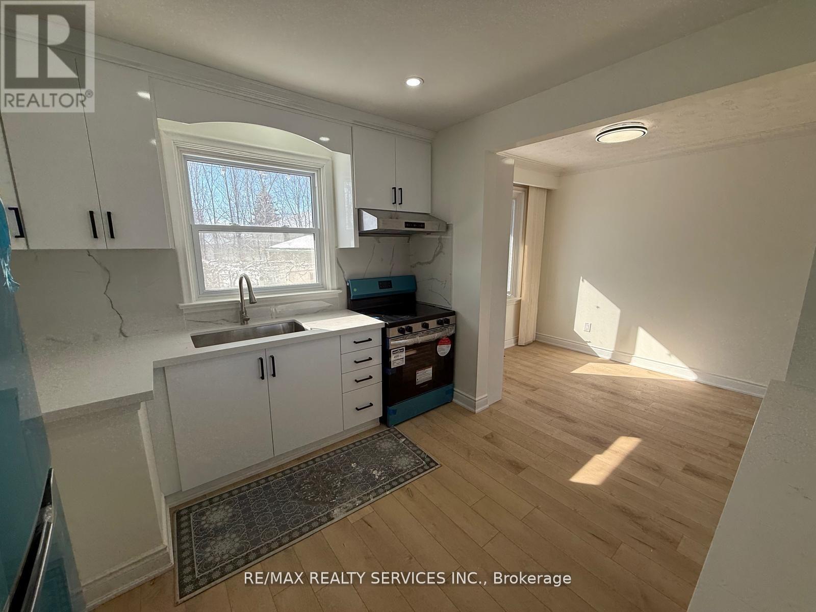 Main - 234 Morden Road, Oakville, Ontario  L6K 2S3 - Photo 6 - W12959106